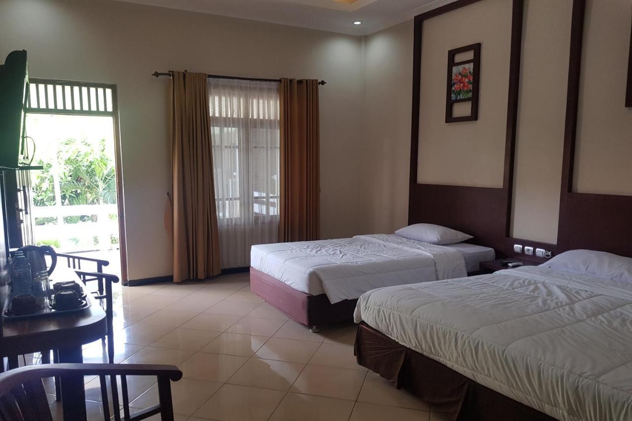 Oyo 2671 Wisma Djaja Syariah Bojonegoro Kültér fotó